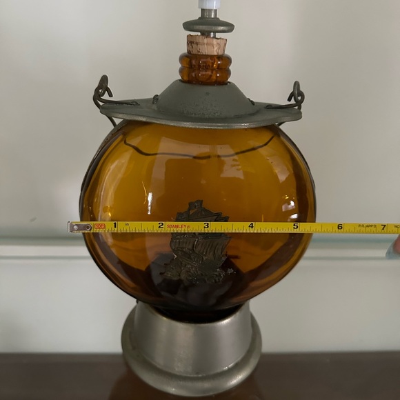 Vintage Liquor Nautical Sailor Amber Glass Brass Lantern Decanter Not Playing - Picture 8 of 8